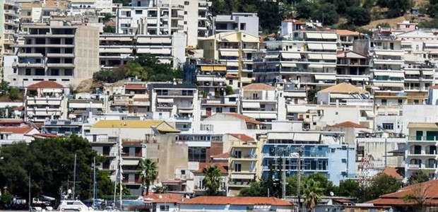 Ράλι τιμών και στην εξοχική κατοικία